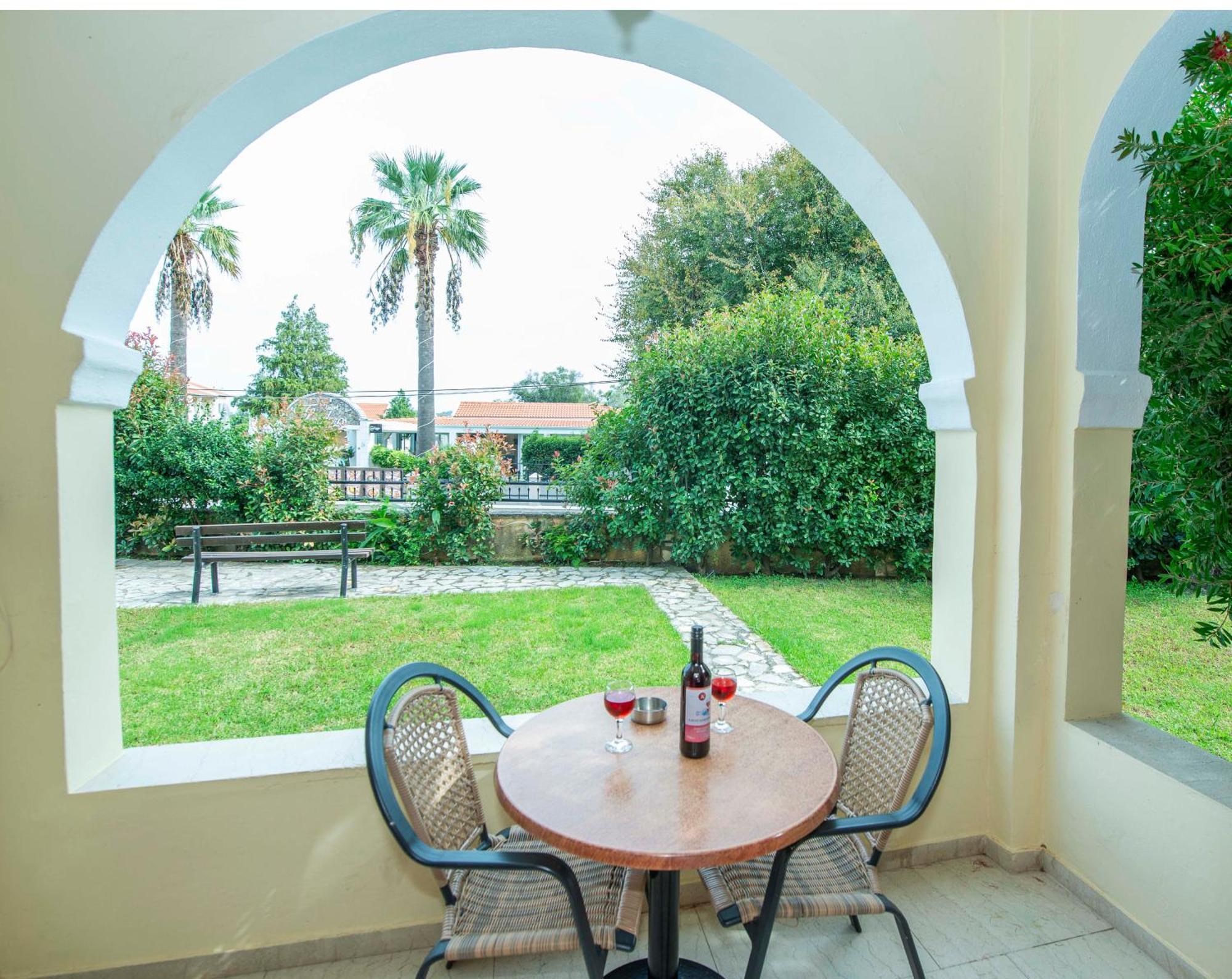 Fiona Apartments Roda  Dış mekan fotoğraf