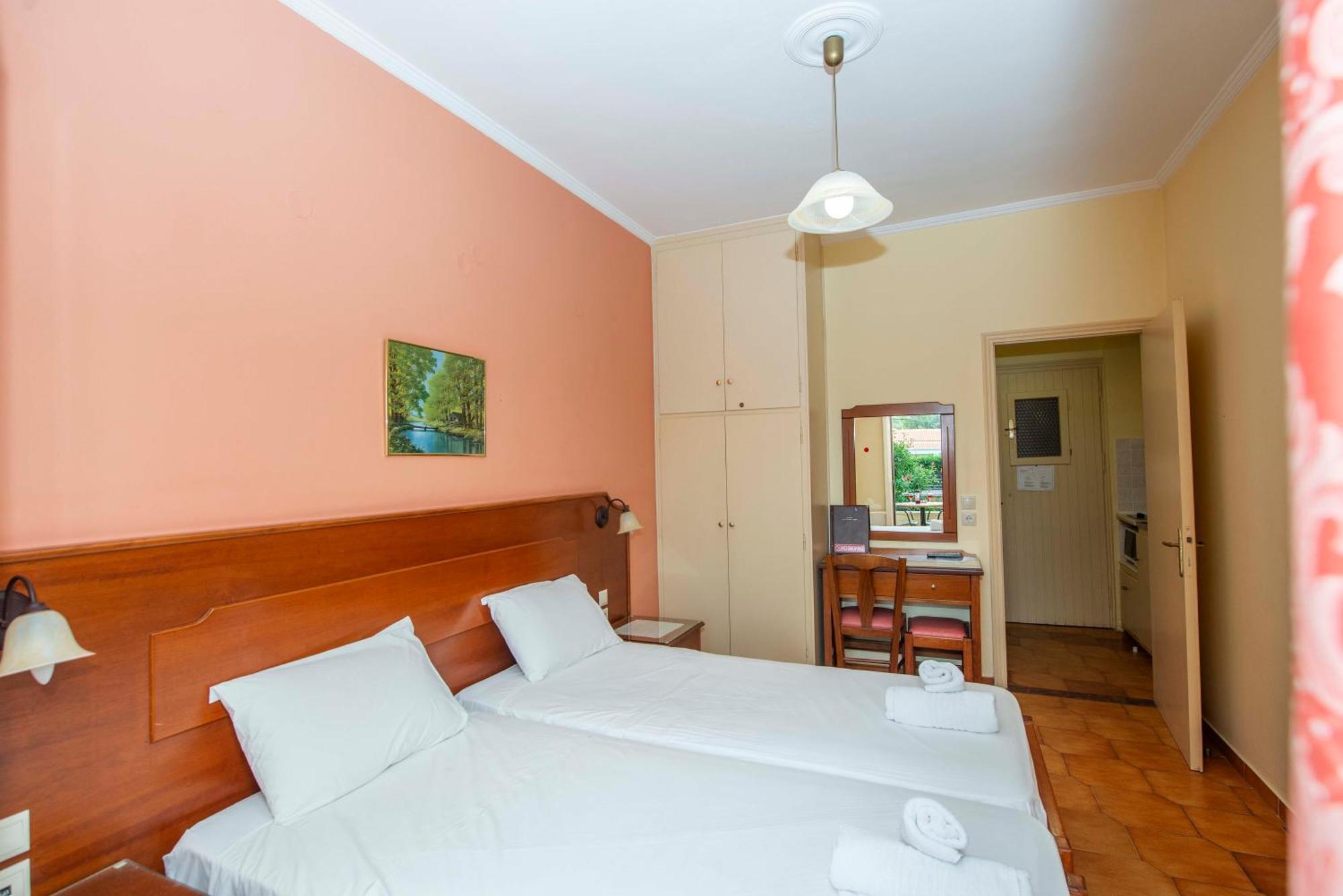 Fiona Apartments Roda  Dış mekan fotoğraf